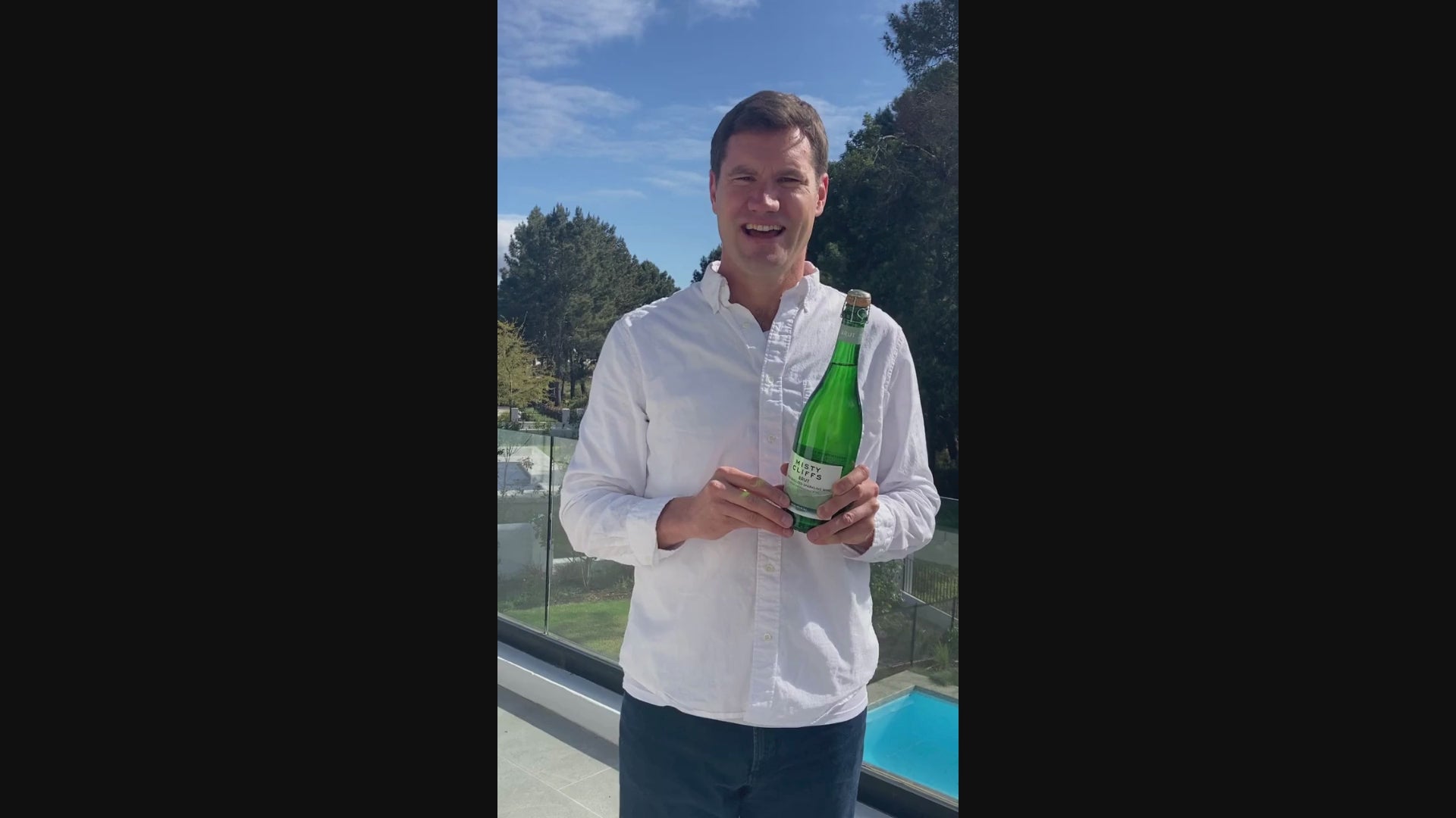 NON-ALCOHOLIC BRUT SPARKLING WINE